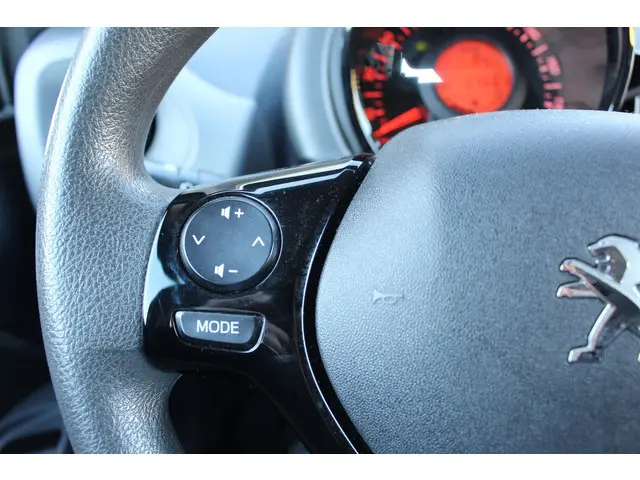 Peugeot 108 1.0 e-VTi Active 2020 Benzine 19