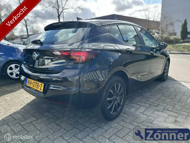 Opel Astra 1.0 Business Executive 2017 Benzine 3