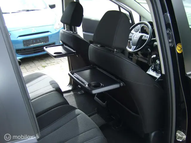 Mazda 5 1.8 TS CLIMA CRUISE 7 Pers Trekhaak 2014 Benzine 10