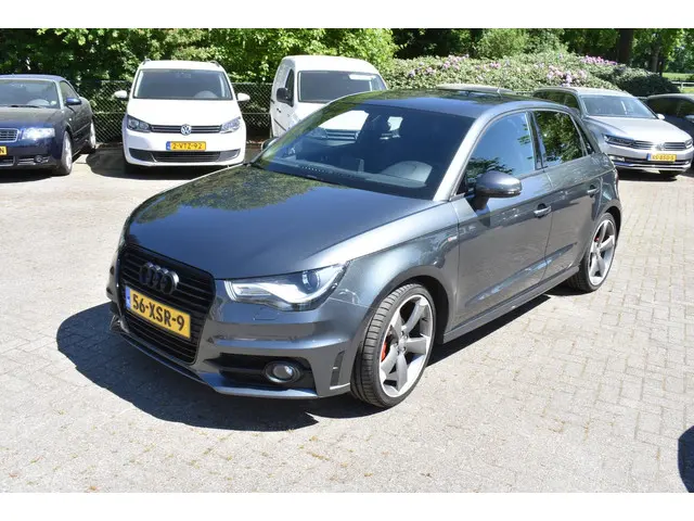 Audi A1 Sportback 1.2 TFSI Pro Line S 2012 Benzine 28