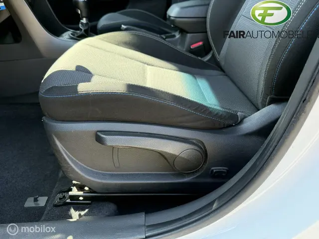 Hyundai i30 1.6 GDi GO! 2016 2017 Benzine 10