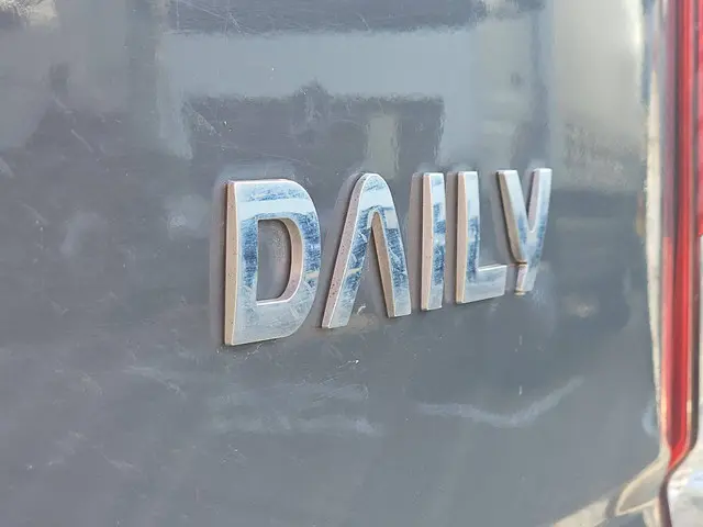 Iveco Daily 35C18 2023 Diesel 17