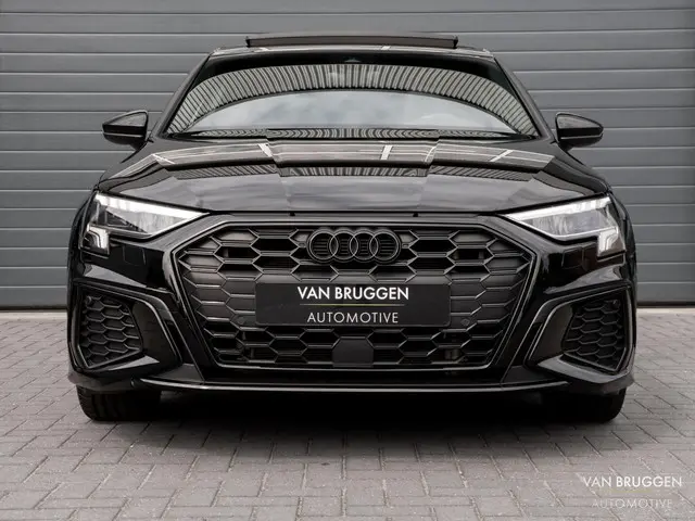 Audi A3 Sportback 45 TFSI e S-Line 2022 Hybride Benzine 6