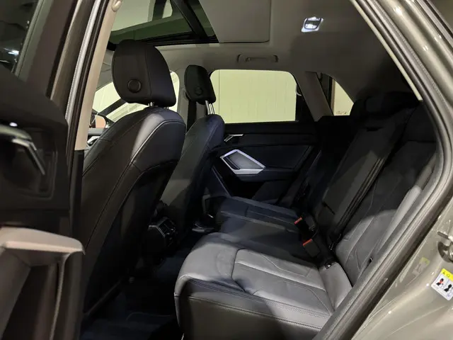 Audi Q3 45 TFSI e Business Edition 2021 Hybride Benzine 9