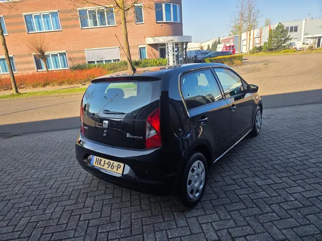 SEAT Mii 1.0 Style Sport airco cruise navi 2012 Benzine 7