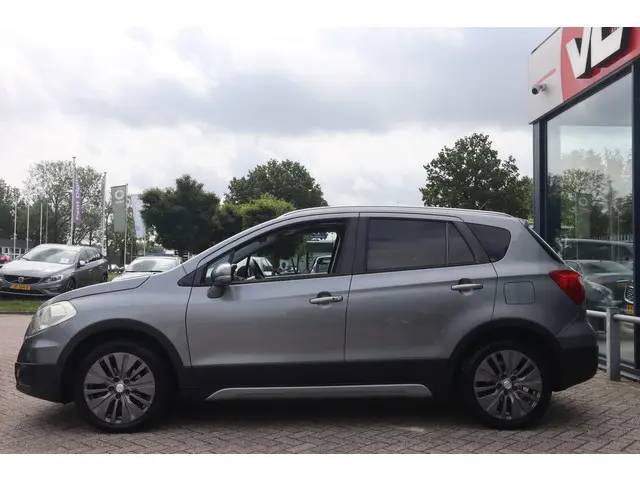 Suzuki S-Cross SX4 1.6 Exclusive 2014 Benzine 7