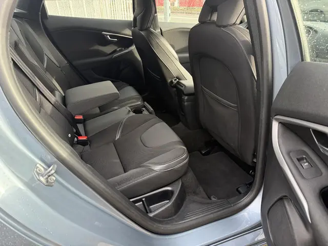 Volvo V40 1.5 T2 122 pk Geartronic Momentum 2019 Benzine 9