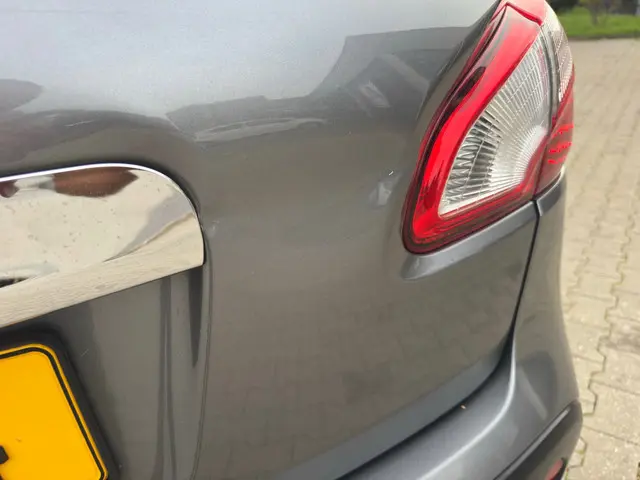 Nissan QASHQAI 1.6 Visia 2013 Benzine 19