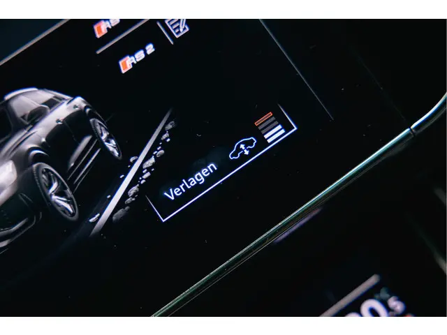 Audi RSQ8 4.0 TFSI quattro 2021 Benzine 41