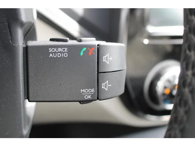 Renault Captur 1.3 TCe Initiale Paris 2019 Benzine 26