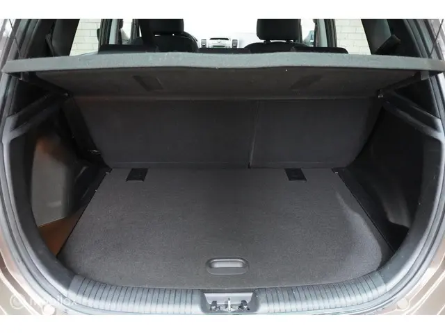 Hyundai ix20 1.6i i-Motion 2013 Benzine 27