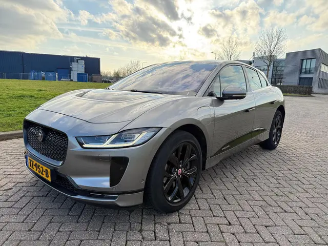 Jaguar I-PACE 2