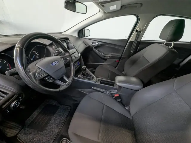 Ford Focus 1.0 Lease Edition |NAVI|SENSOR|NAP 2017 Benzine 17