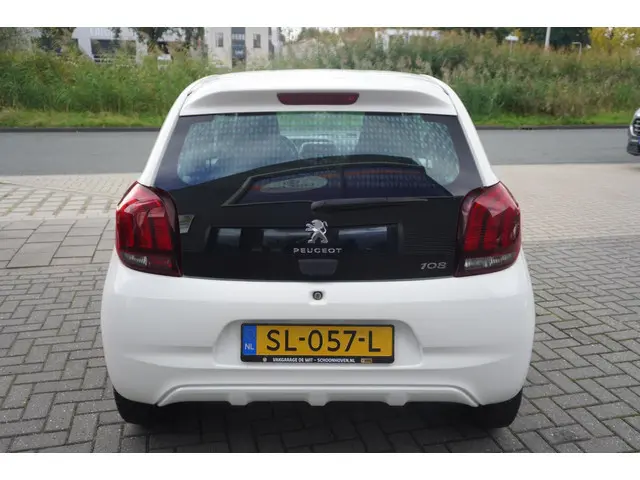 Peugeot 108 1.0 e-VTi Access / Radio / NAP 2018 Benzine 3