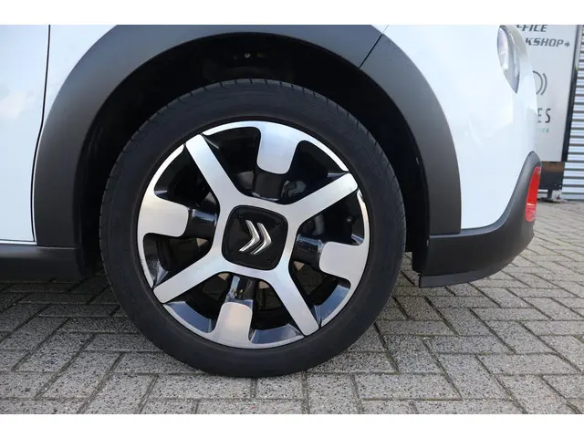 Citroën C3 1.2 Shine 2017 Benzine 17