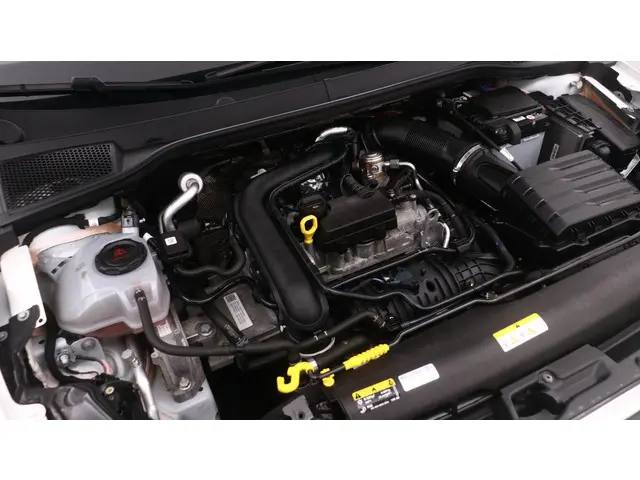 SEAT Ibiza 1.0 EcoTSI FR Plus 2023 Benzine 24