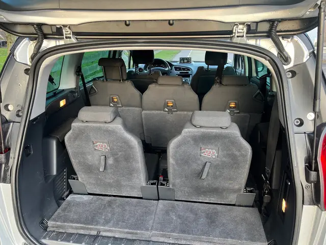 Peugeot 5008 1.6 THP Style 7p. Clima Pano 2013 Benzine 13