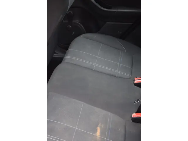 Ford Fiesta 1.1 Trend 2018 Benzine 33