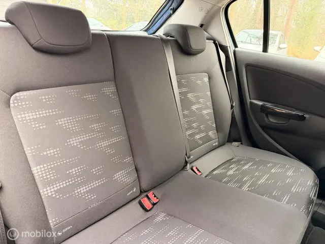 Opel Corsa 1.2-16V Berlin 2013 Benzine 11