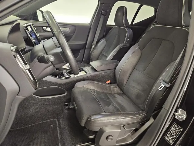 Volvo XC40 Recharge P8 AWD R-Design 2020 Elektrisch 4