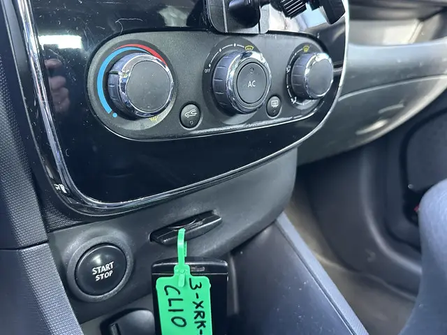 Renault Clio 0.9 TCe ECO Night&Day 2014 Benzine 16