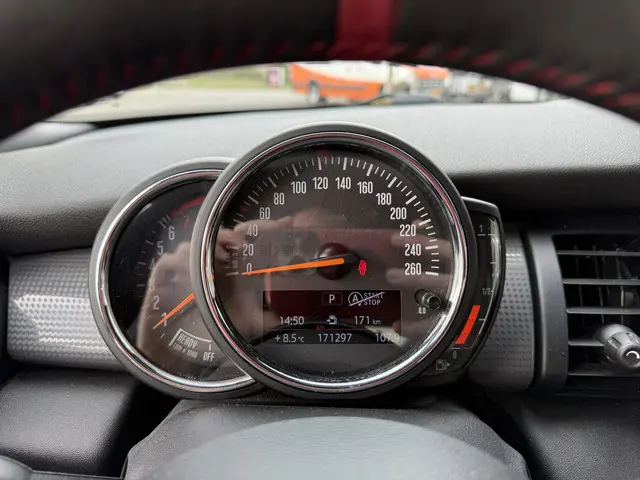 MINI Cooper 1.5 John Cooper Works 2019 Benzine 22