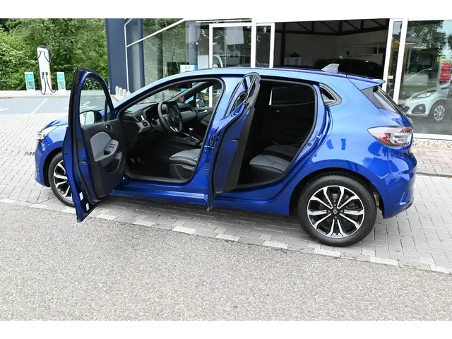 Renault Clio 1.0 TCe 90 GPF techno 2024 Benzine 14