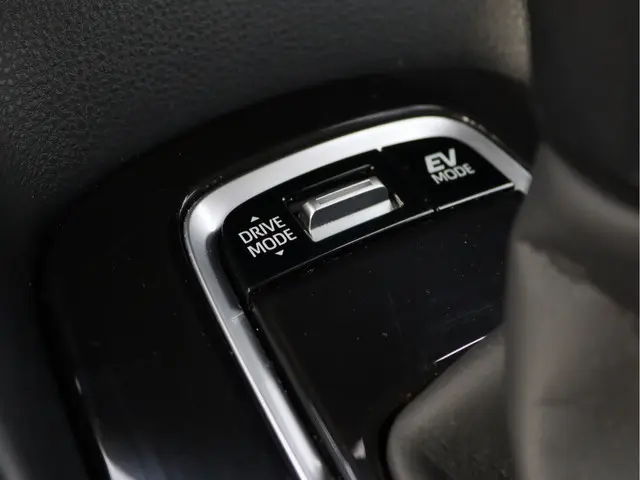 Toyota Corolla 1.8 Hybrid Style 2019 Hybride Benzine 50