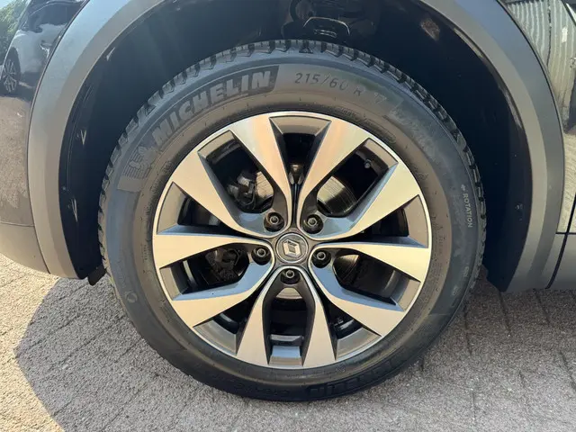 Renault Captur 1.0 TCe 100 Intens+Trekhaak!! 2020 Benzine 10