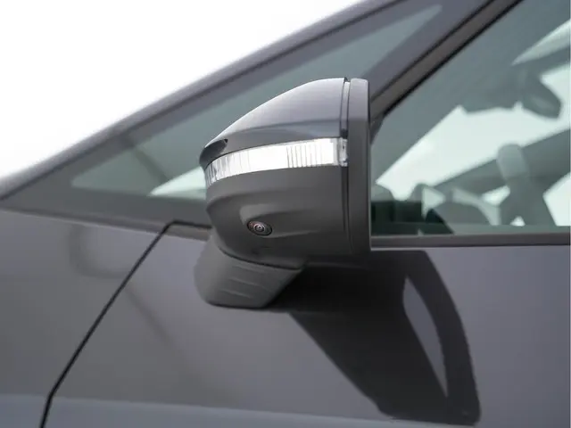 CUPRA Born Adrenaline 62 kWh [ 3-Fase ] 2023 Elektrisch 28