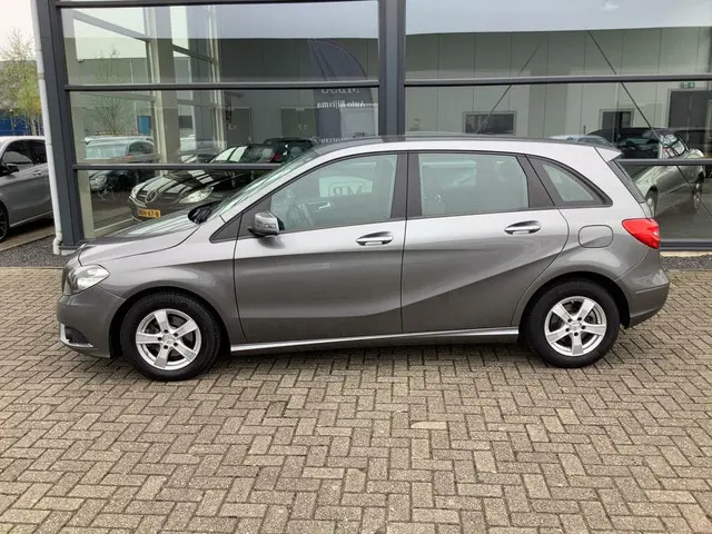 Mercedes-Benz B-Klasse 180 Ambition 2014 Benzine 14