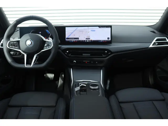 BMW 3 Serie Touring 330e 2025 Hybride Benzine 11