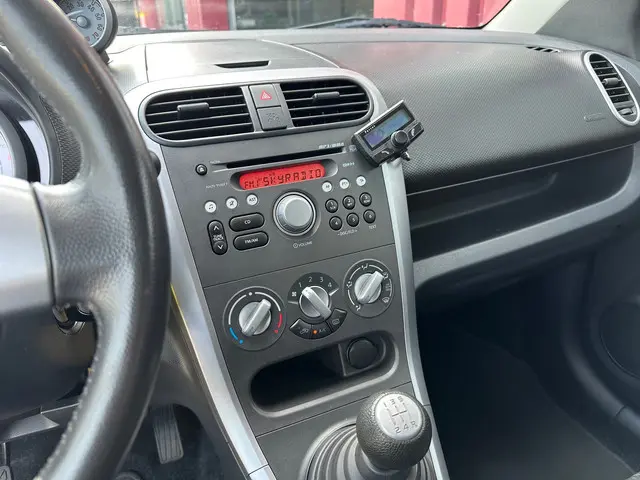 Opel Agila 1.2 Edition // 50 DKM NAP // Airco 2012 Benzine 12