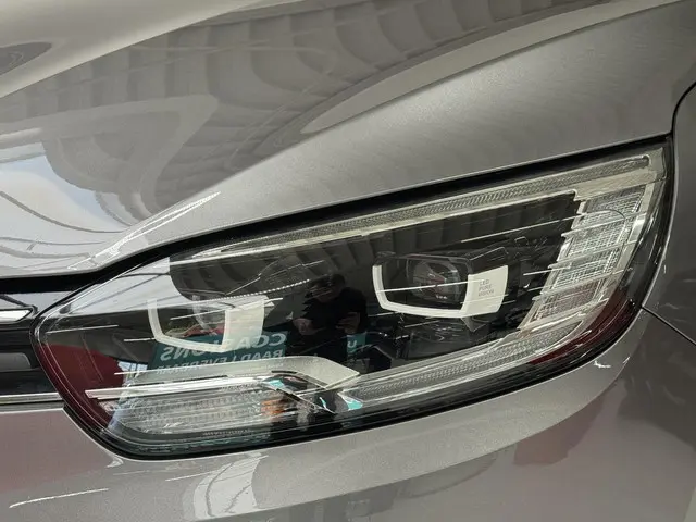 Renault Scénic 1.3 TCe Bose 2018 Benzine 27