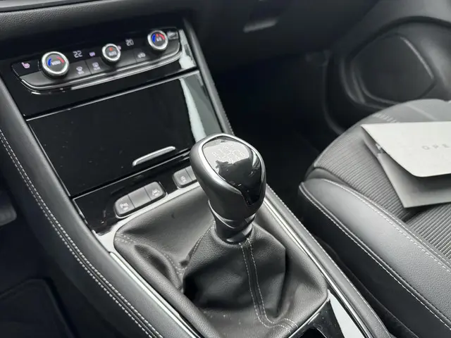 Opel Grandland 1.2 Turbo GS 2024 Benzine 21