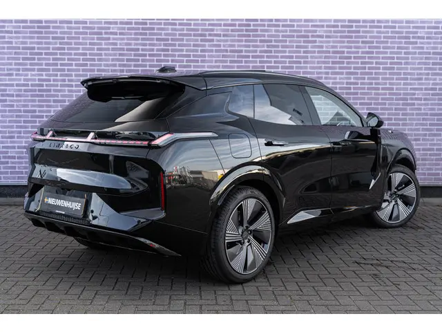 Lynk & Co 08 1.5 More 2026 Hybride Benzine 18