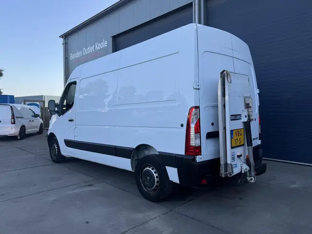 Renault Master T35 2.3 dCi L2H2 2019 Diesel 5