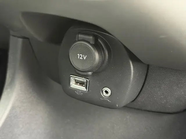 Peugeot 108 1.0 e-VTi Active Airco 2017 Benzine 12