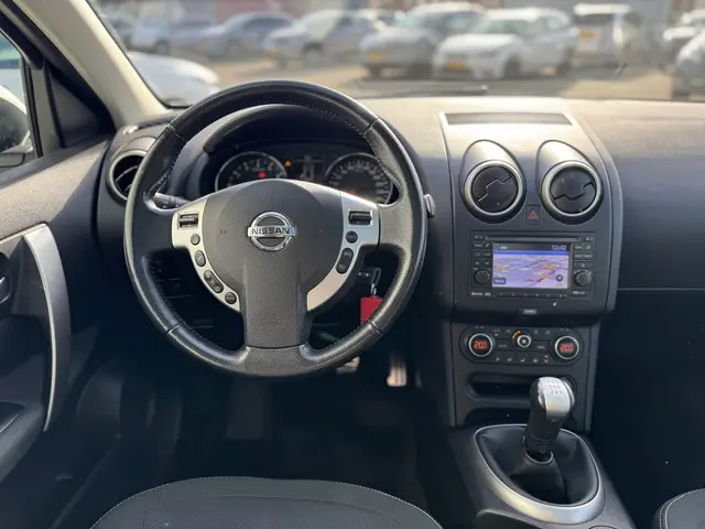 Nissan QASHQAI 1.6 Connect Edition 2013 Benzine 12
