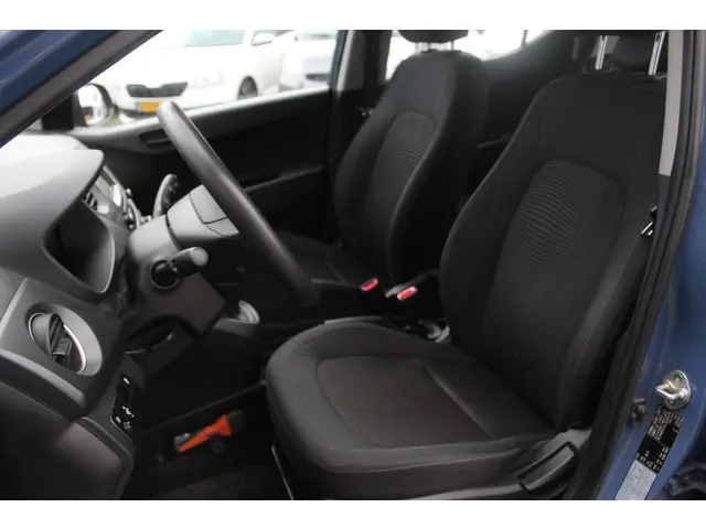 Hyundai i10 1.0i Comfort//Airco//Navi//5drs!! 2018 Benzine 5