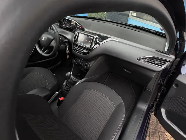 Peugeot 208 1.2 RIJKLAAR! Nieuwe Distributie 2019 Benzine 32