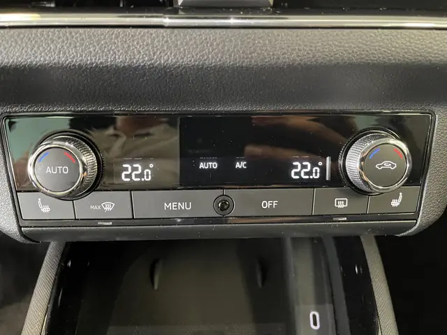 Škoda Kamiq 1.0 TSI Business Edition 2021 Benzine 33