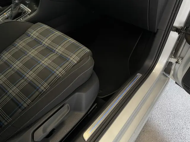 Volkswagen Golf 1.4 TSI GTE 2015 Hybride Benzine 24