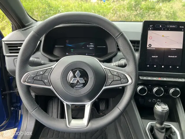 Mitsubishi Colt 1.0T MT Intense+ 2025 Benzine 13