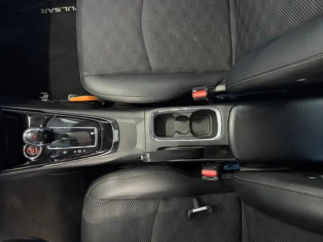 Nissan Pulsar 1.2 DIG-T N-Connecta 2017 Benzine 38