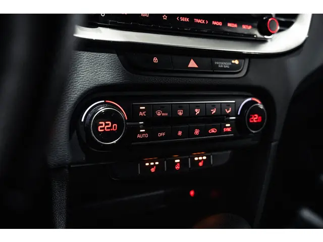 Kia Ceed 1.6 T-GDi GT 2023 Benzine 30