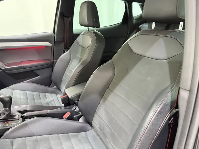 SEAT Ibiza 1.0 TSI FR Business Intense Aut 2020 Benzine 38