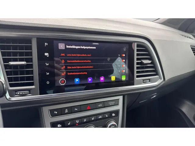 SEAT Ateca 1.5 TSI FR Business Intense 2025 Benzine 22