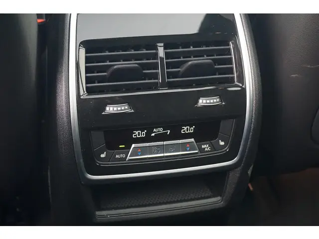 BMW X5 xDrive50e 2024 Hybride Benzine 24