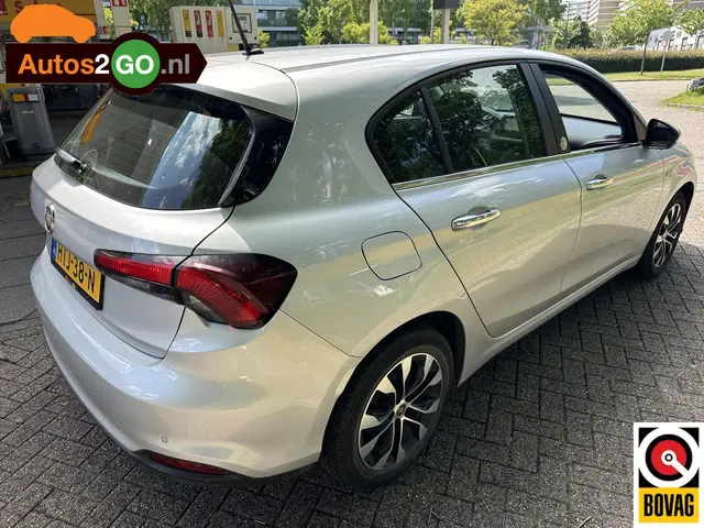 Fiat Tipo 1.4 Lounge 2019 Benzine 25